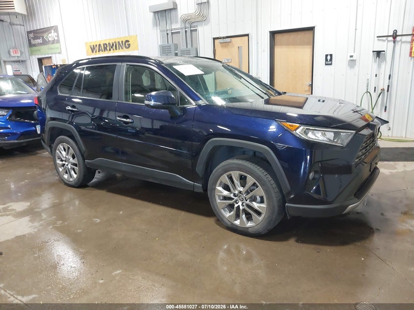 2021 Toyota Rav 4 VIN JTMN1RFV3MD073307 — IAAI salvage auction photo