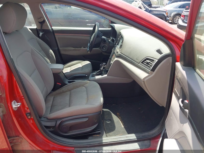 2017 Hyundai Elantra VIN KMHD84LF2HU062257 IAAI salvage auction — NORMAL WEAR, Clear (Illinois), sold $1,775 on 2026-07-15 (photo 5)