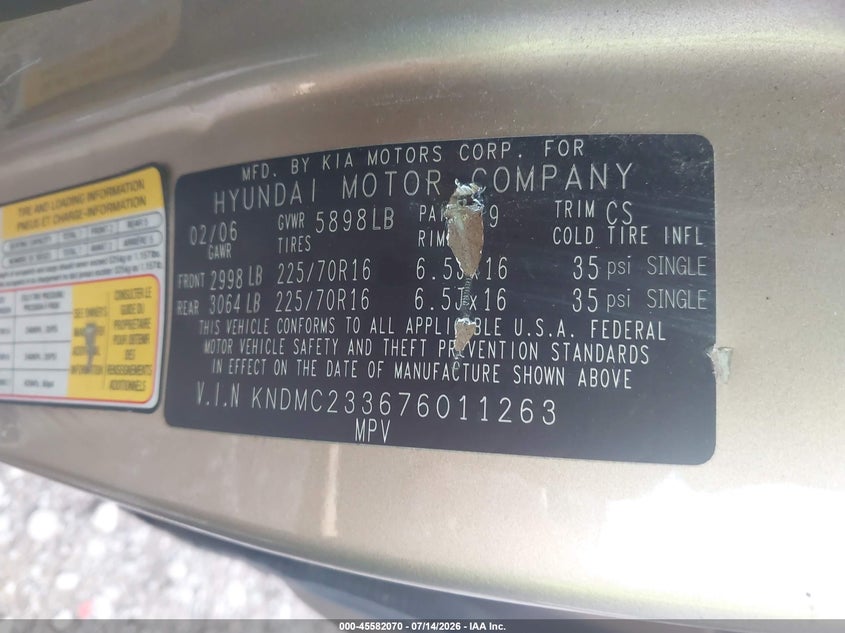 2007 Hyundai Entourage VIN KNDMC233676011263 IAAI salvage auction — NORMAL WEAR, Clear, sold $550 on 2026-07-23 (photo 9)