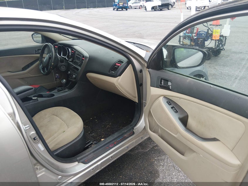 2011 Kia Optima VIN KNAGM4A79B5082917 IAAI salvage auction — NORMAL WEAR, Clear (South Carolina), sold $200 on 2026-07-29 (photo 5)