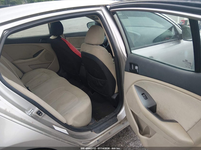 2011 Kia Optima VIN KNAGM4A79B5082917 IAAI salvage auction — NORMAL WEAR, Clear (South Carolina), sold $200 on 2026-07-29 (photo 8)