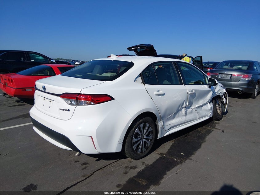 2020 Toyota Corolla VIN JTDEBRBE0LJ028487 IAAI salvage auction — SIDE, Salvage (North Carolina), sold $4,450 on 2026-07-26 (photo 4)