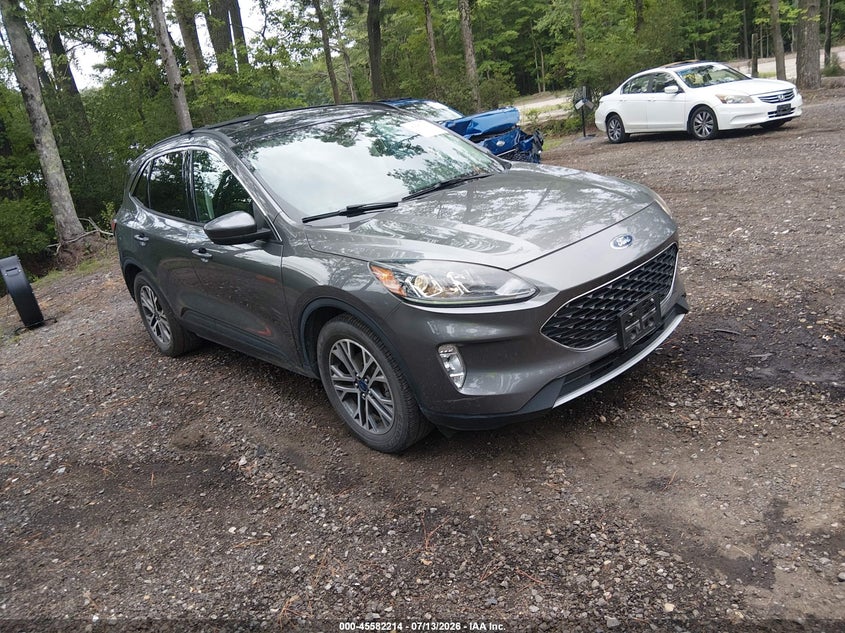 2021 Ford Escape VIN 1FMCU0H65MUB20803 IAAI salvage auction — REAR END, Salvage Title, sold $3,750 on 2026-07-31 (photo 1)