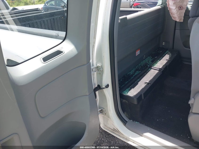 2015 Toyota Tacoma VIN 5TFTX4CN8FX055187 IAAI salvage auction — FRONT END, Rebuildable (Florida), sold $25 on 2026-07-30 (photo 8)