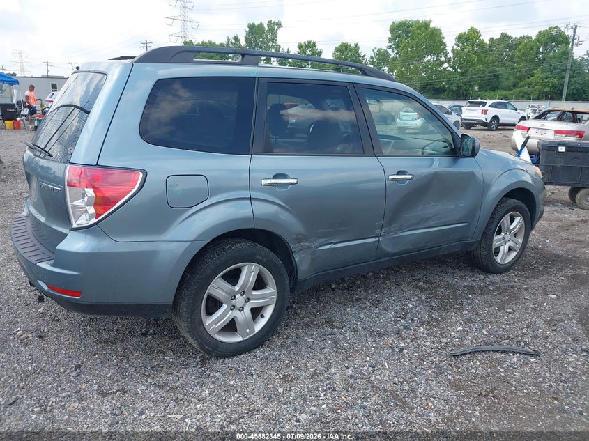 2010 Subaru Forester VIN JF2SH6CC1AH801857 IAAI salvage auction — RIGHT SIDE, Salvage (Ohio), sold $800 on 2026-07-30 (photo 4)