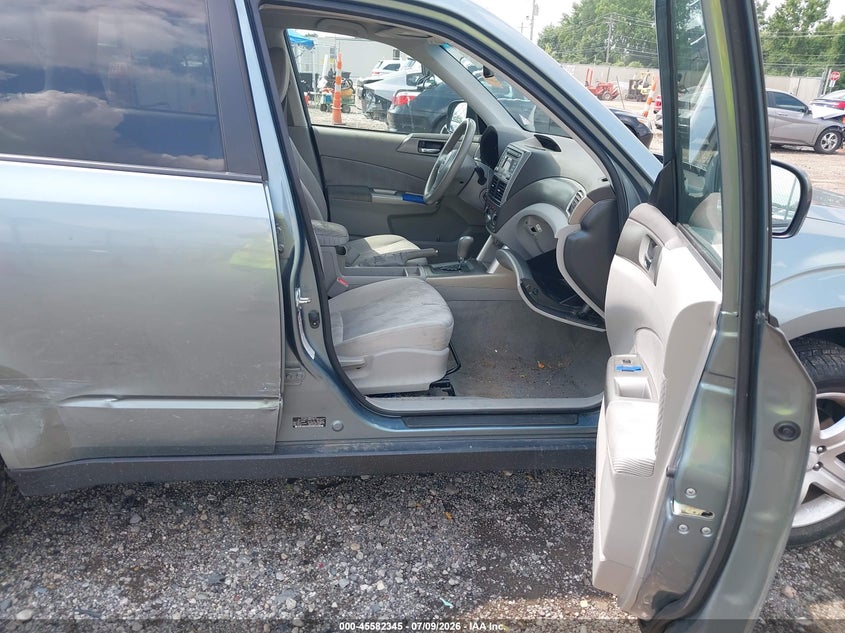 2010 Subaru Forester VIN JF2SH6CC1AH801857 IAAI salvage auction — RIGHT SIDE, Salvage (Ohio), sold $800 on 2026-07-30 (photo 5)