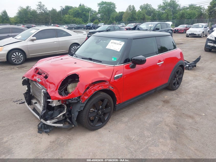 2022 Mini Hard top VIN WMW53DH09N2P80050 IAAI salvage auction — FRONT END, Wait Title, sold $2,150 on 2026-08-29 (photo 2)