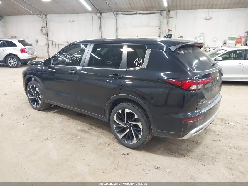 2022 Mitsubishi Outlander VIN JA4J4UA86NZ045509 IAAI salvage auction — FRONT END, Salvage (Pennsylvania), sold $5,800 on 2026-07-31 (photo 3)
