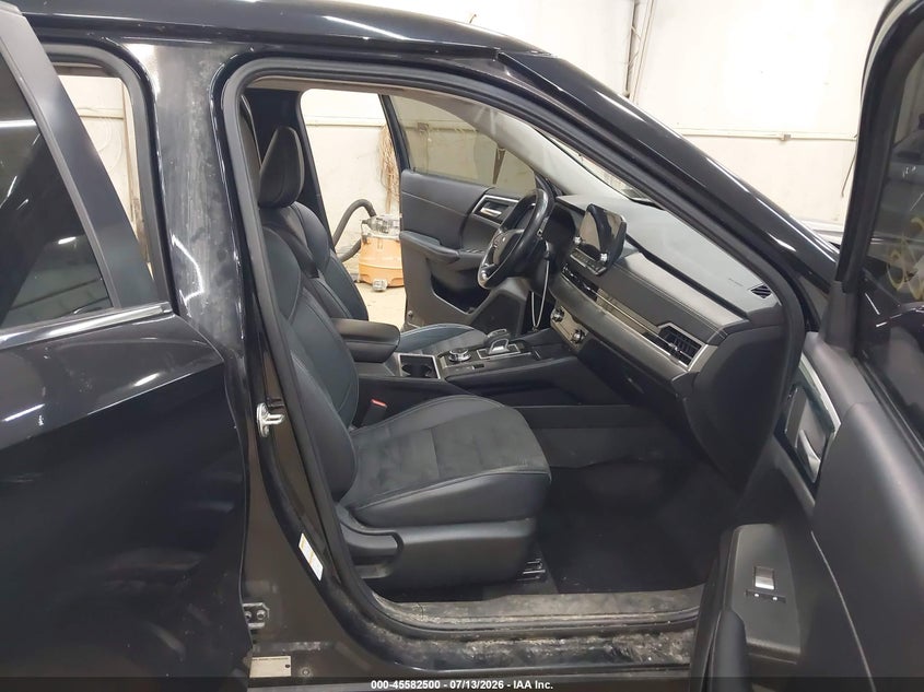 2022 Mitsubishi Outlander VIN JA4J4UA86NZ045509 IAAI salvage auction — FRONT END, Salvage (Pennsylvania), sold $5,800 on 2026-07-31 (photo 5)