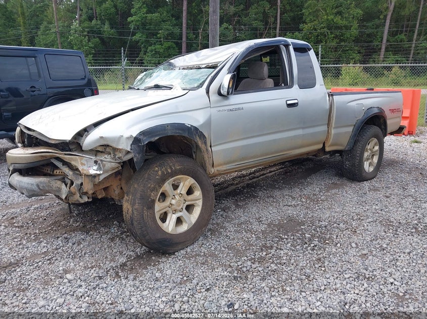 2004 Toyota Tacoma VIN 5TEWN72NX4Z322843 IAAI salvage auction — ROLLOVER, Salvage (Mississippi), sold $300 on 2026-07-31 (photo 2)
