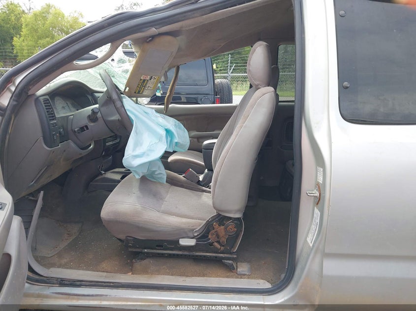 2004 Toyota Tacoma VIN 5TEWN72NX4Z322843 IAAI salvage auction — ROLLOVER, Salvage (Mississippi), sold $300 on 2026-07-31 (photo 5)