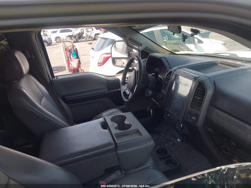 2019 Ford F250 VIN 1FT7W2BT4KED39110 IAAI salvage auction — SIDE, Salvage Title, sold $7,300 on 2026-08-26 (photo 5)