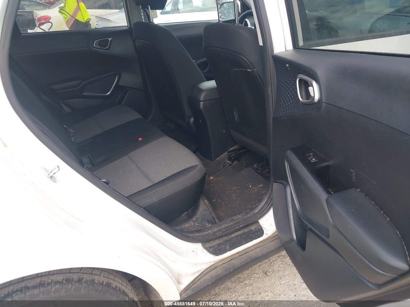 2021 Kia Soul VIN KNDJ23AUXM7769104 IAAI salvage auction — LEFT FRONT, Clear (Washington), sold $3,050 on 2026-07-22 (photo 8)