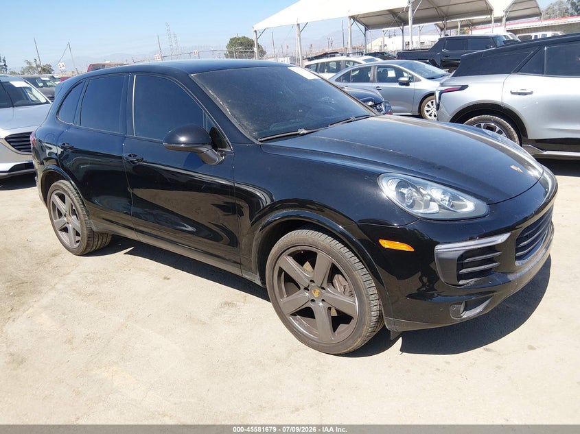 2018 Porsche Cayenne VIN WP1AA2A2XJKA07748 IAAI salvage auction — LEFT FRONT, Salvage Title, sold $5,200 on 2026-09-10 (photo 1)