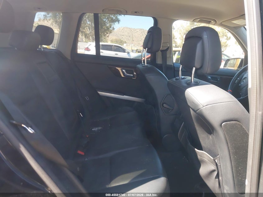 2010 Mercedes-benz Glk-class VIN WDCGG5GBXAF439827 IAAI salvage auction — NORMAL WEAR, Clear - Dealer Only (California), sold $575 on 2026-07-28 (photo 8)