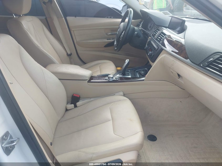 2013 BMW 3er VIN WBA3B3G58DNR79699 IAAI salvage auction — LEFT SIDE, Mv-907A (New York), sold $125 on 2026-07-28 (photo 5)