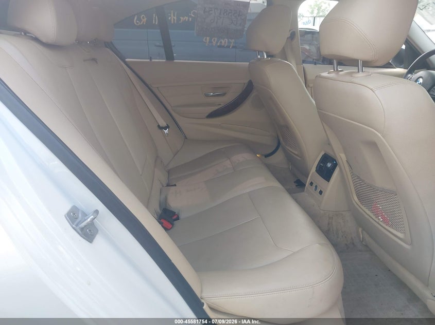 2013 BMW 3er VIN WBA3B3G58DNR79699 IAAI salvage auction — LEFT SIDE, Mv-907A (New York), sold $125 on 2026-07-28 (photo 8)