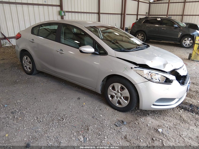 2016 Kia Forte VIN KNAFK4A67G5559022 IAAI salvage auction — FRONT END, Wait Title, sold $1,100 on 2026-10-08 (photo 1)