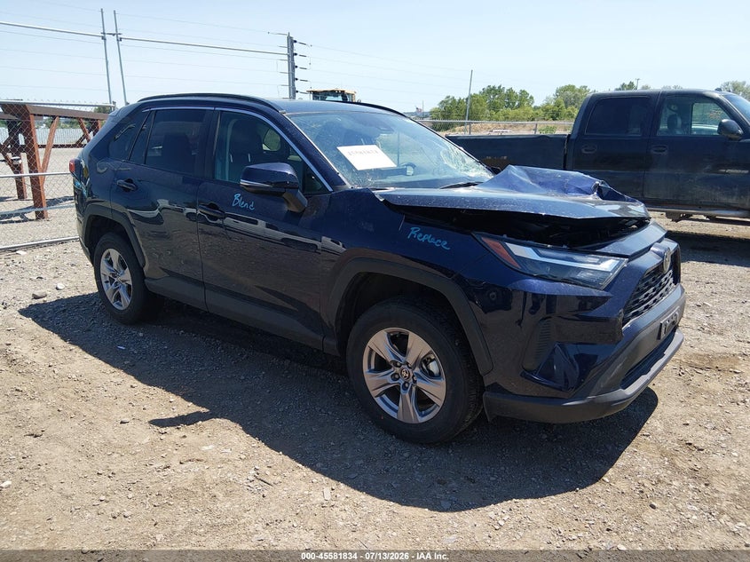 2025 Toyota Rav 4 VIN 2T3P1RFV9SW527553 IAAI salvage auction — LEFT FRONT, Salvage Title, sold $13,150 on 2026-08-19 (photo 1)