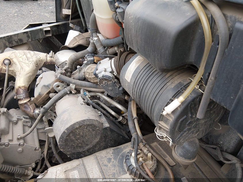 2024 Can-am/ brp Traxter VIN 3JBUVAX41RK012376 IAAI salvage auction — ALL OVER, Salvage (Pennsylvania), sold $8,150 on 2026-08-18 (photo 8)