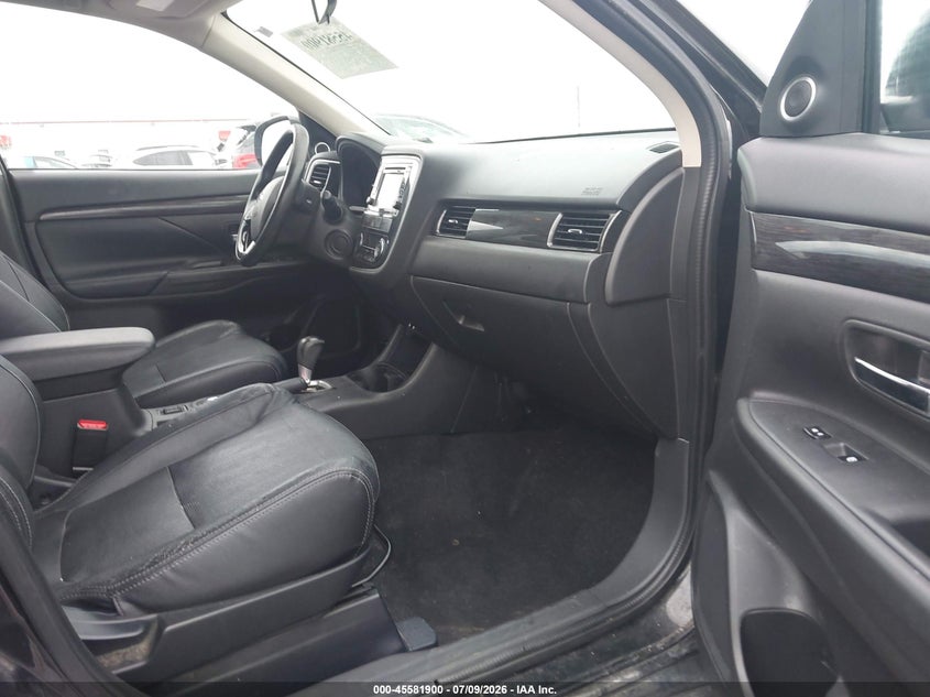 2016 Mitsubishi Outlander VIN JA4AZ3A39GZ022616 IAAI salvage auction — RIGHT FRONT, Salvage (Missouri), sold $2,000 on 2026-08-23 (photo 5)