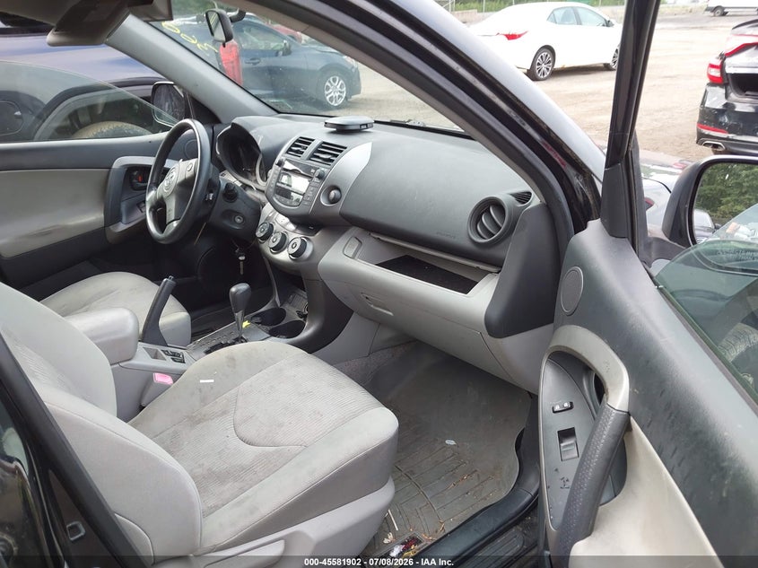 2011 Toyota Rav4 VIN JTMBF4DV9BD040853 IAAI salvage auction — NORMAL WEAR, Clear (Virginia), sold $2,000 on 2026-07-15 (photo 5)