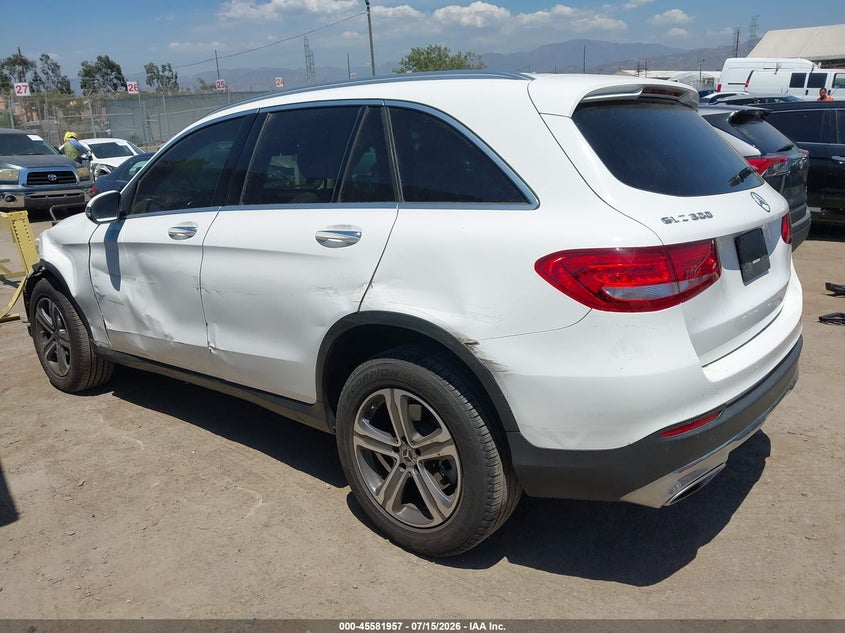 2019 Mercedes-benz Glc VIN WDC0G4JB0KV152475 IAAI salvage auction — LEFT SIDE, Salvage (California), sold $4,850 on 2026-07-29 (photo 3)