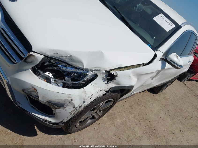 2019 Mercedes-benz Glc VIN WDC0G4JB0KV152475 IAAI salvage auction — LEFT SIDE, Salvage (California), sold $4,850 on 2026-07-29 (photo 6)