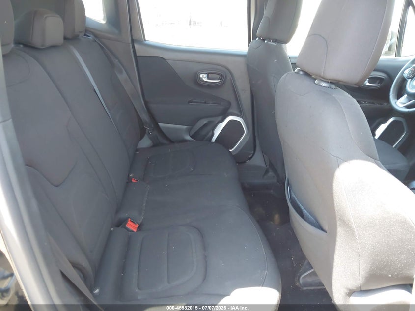 2018 Jeep Renegade VIN ZACCJBBBXJPH86020 IAAI salvage auction — NORMAL WEAR, Salvage Title, sold $1,900 on 2026-07-29 (photo 8)