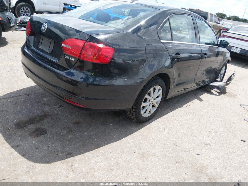 2013 Volkswagen Jetta VIN 3VWDP7AJ5DM366503 IAAI salvage auction — FRONT END, Wait Title, sold $825 on 2026-10-02 (photo 4)