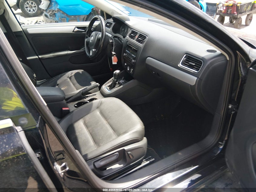 2013 Volkswagen Jetta VIN 3VWDP7AJ5DM366503 IAAI salvage auction — FRONT END, Wait Title, sold $825 on 2026-10-02 (photo 5)