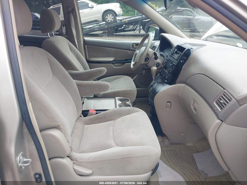 2005 Toyota Sienna VIN 5TDZA23CX5S345188 IAAI salvage auction — NORMAL WEAR, Clear (Virginia), sold $1,025 on 2026-07-29 (photo 5)