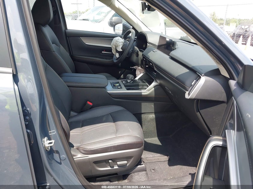 2026 Mazda Cx-70 VIN JM3KJCHF4T1350978 IAAI salvage auction — FRONT END, Salvage Title, sold $8,900 on 2026-08-22 (photo 5)