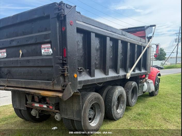 2006 Peterbilt 335 VIN 2NPLLD9X46M650885 IAAI salvage auction — NORMAL WEAR, Clear (Louisiana), sold $25 on 2026-07-29 (photo 3)