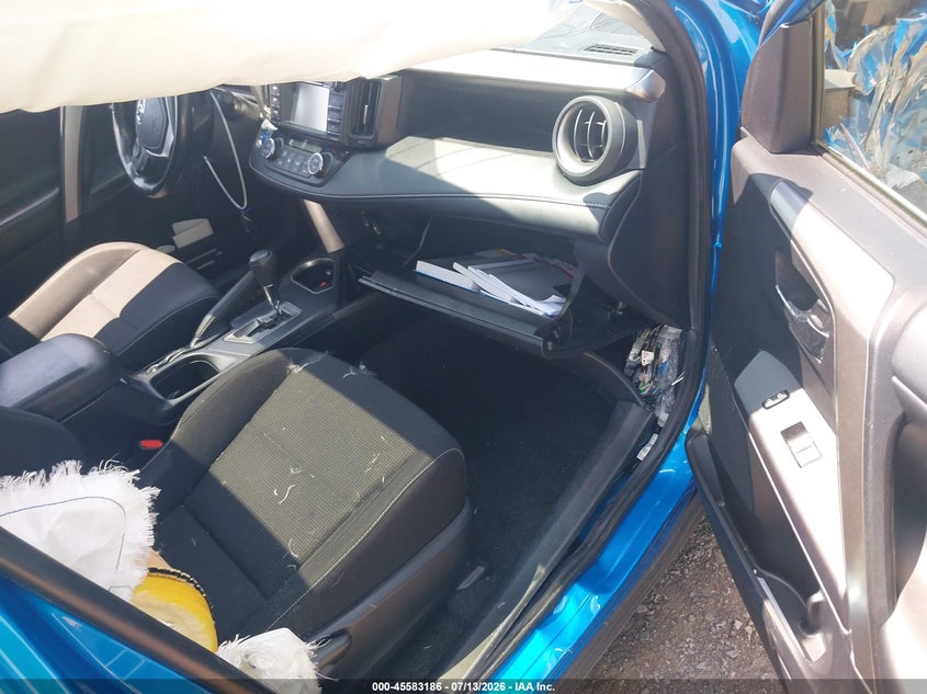 2018 Toyota Rav 4 VIN JTMRJREV2JD182081 IAAI salvage auction — RIGHT FRONT, Salvage (Pennsylvania), sold $2,850 on 2026-08-01 (photo 5)