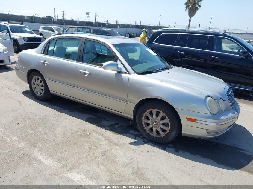 2005 Kia Amanti VIN KNALD124X55058129 IAAI salvage auction — NORMAL WEAR, Salvage Title - Dealer (California), sold $325 on 2026-07-22 (photo 1)