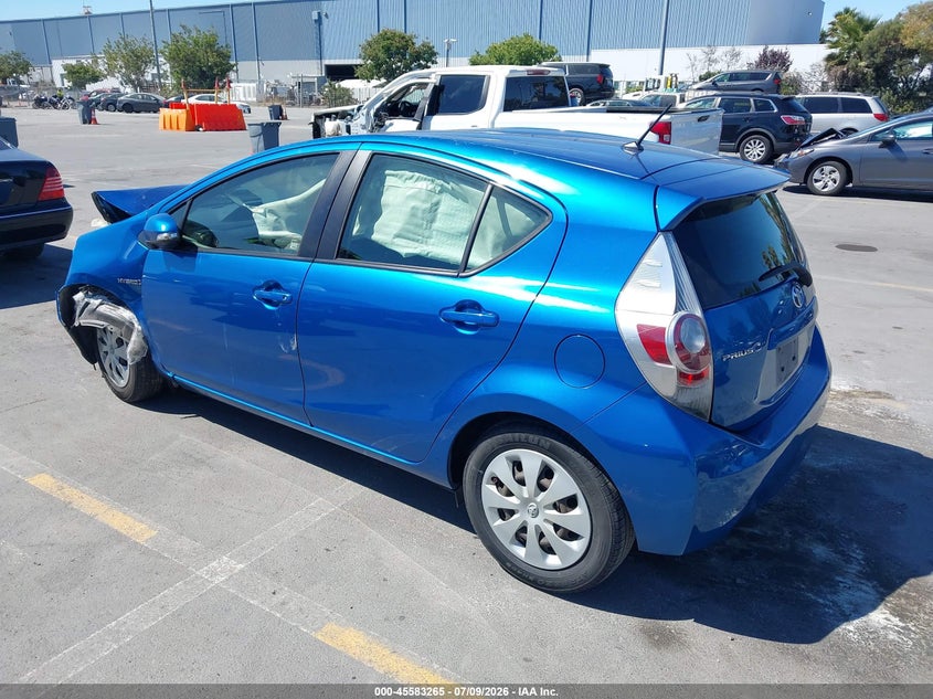 2013 Toyota Prius c VIN JTDKDTB3XD1547329 IAAI salvage auction — FRONT END, Salvage (California), sold $600 on 2026-07-29 (photo 3)