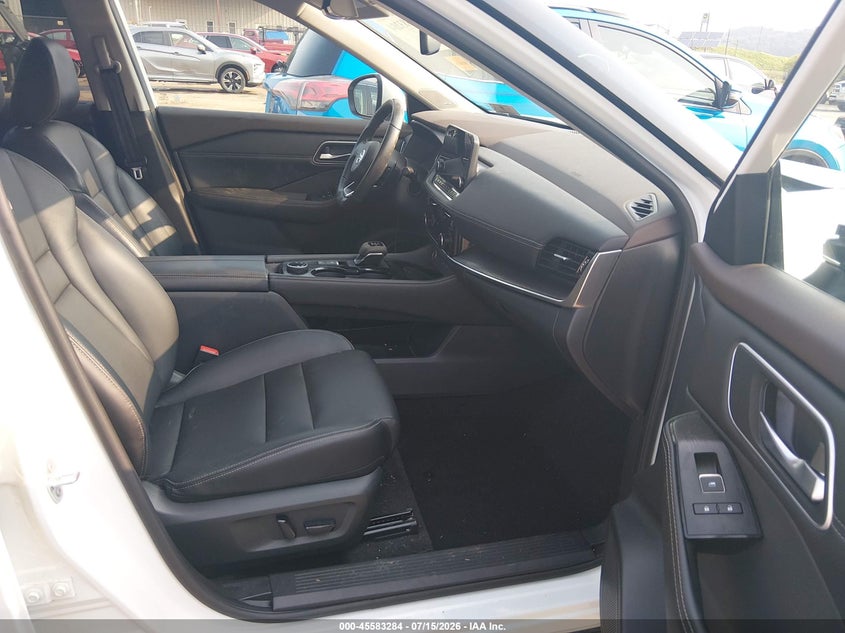 2021 Nissan Rogue VIN 5N1AT3CB3MC724498 IAAI salvage auction — RIGHT FRONT, Salvage Title, sold $10,000 on 2026-09-17 (photo 5)