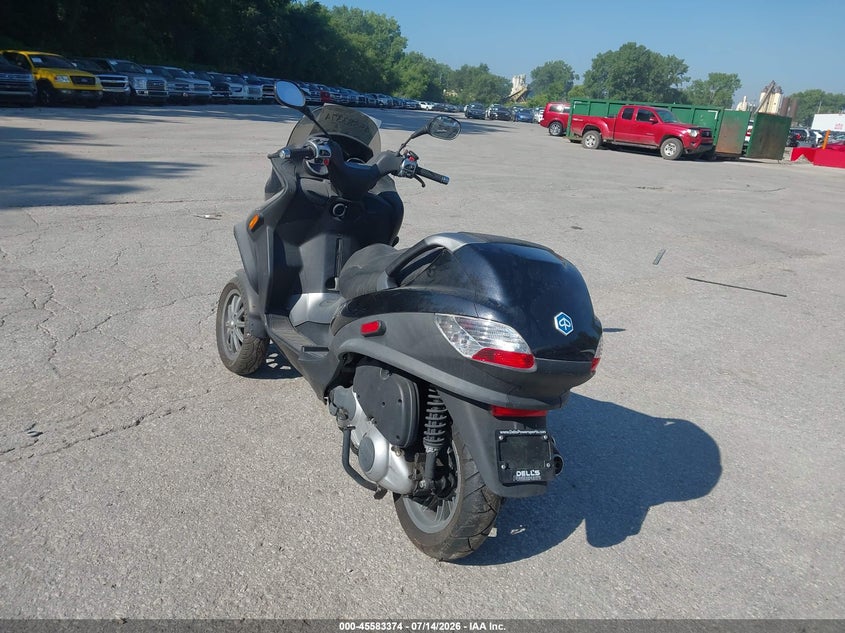 2007 Piaggio Mp3 VIN ZAPM479M975002006 IAAI salvage auction — NORMAL WEAR, Clear (Kansas), sold $225 on 2026-07-22 (photo 3)