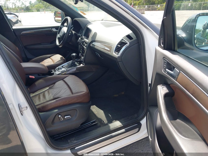 2014 Audi Q5 VIN WA1LFAFP9EA115777 IAAI salvage auction — REAR END, Rebuildable (Florida), sold $525 on 2026-07-29 (photo 5)