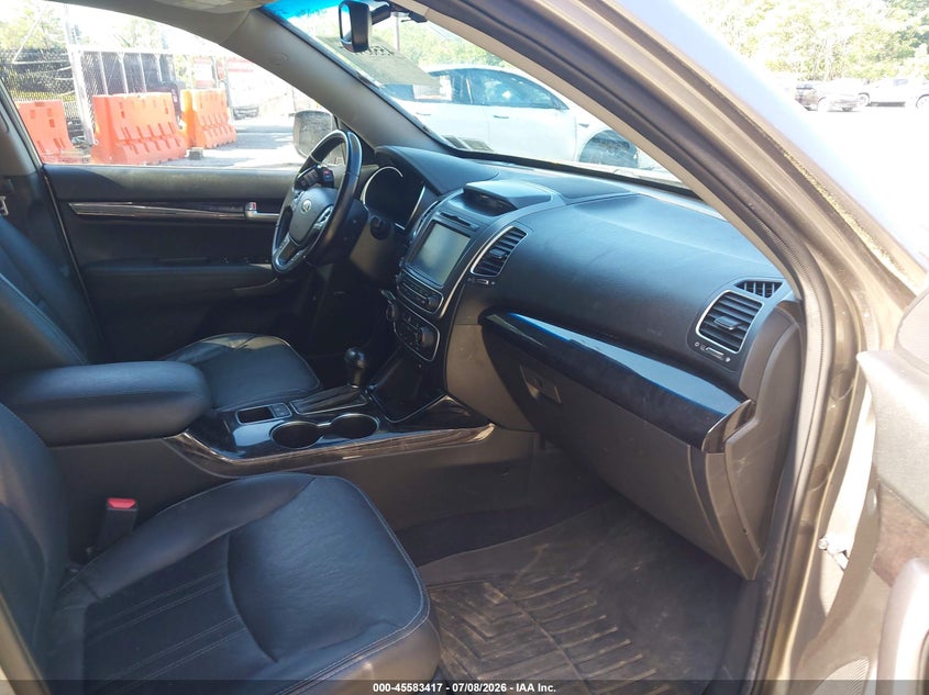 2014 Kia Sorento VIN 5XYKWDA76EG465961 IAAI salvage auction — NORMAL WEAR, Clear (New York), sold $1,500 on 2026-07-15 (photo 5)