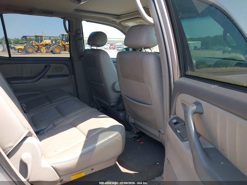 2002 Toyota Sequoia VIN 5TDBT48A82S131147 IAAI salvage auction — NORMAL WEAR, Original (Ohio), sold $400 on 2026-07-16 (photo 8)