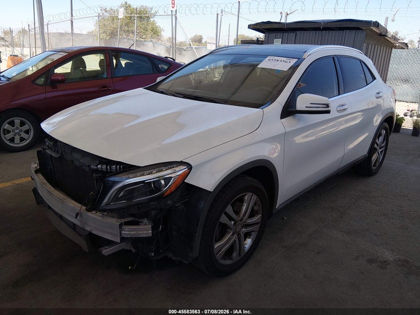 2015 Mercedes-benz Gla-klasse VIN WDCTG4EB3FJ185569 IAAI salvage auction — RIGHT FRONT, Salvage Title, sold $1,650 on 2026-07-29 (photo 2)