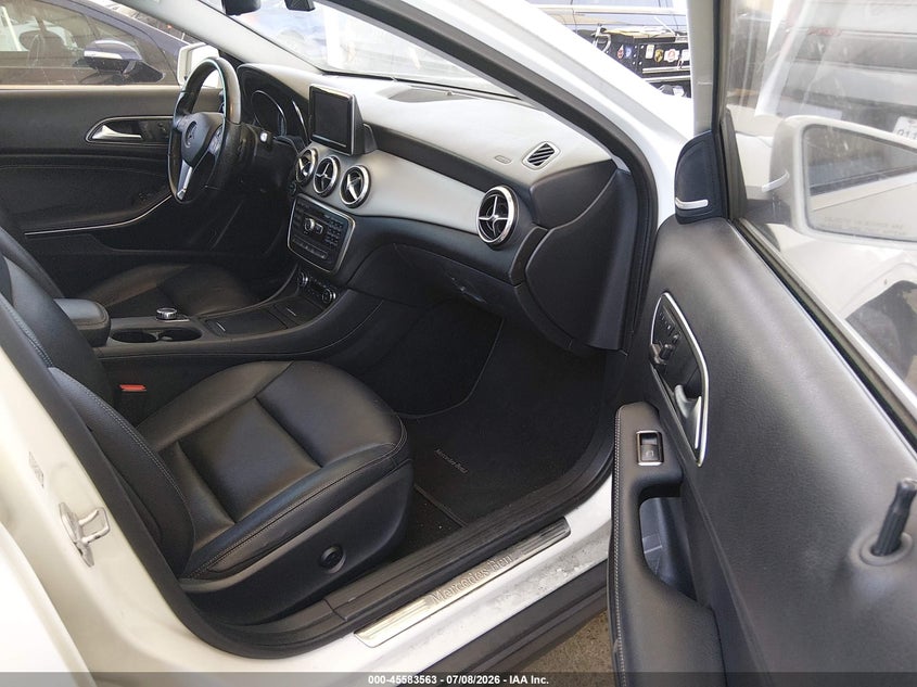 2015 Mercedes-benz Gla-klasse VIN WDCTG4EB3FJ185569 IAAI salvage auction — RIGHT FRONT, Salvage Title, sold $1,650 on 2026-07-29 (photo 5)
