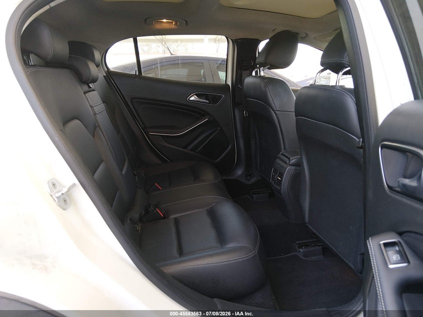 2015 Mercedes-benz Gla-klasse VIN WDCTG4EB3FJ185569 IAAI salvage auction — RIGHT FRONT, Salvage Title, sold $1,650 on 2026-07-29 (photo 8)