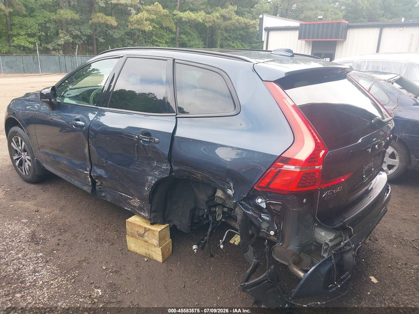 2025 Volvo Xc60 VIN YV4M12RJ1S1109096 IAAI salvage auction — SIDE, Salvage (Virginia), sold $9,800 on 2026-08-02 (photo 3)
