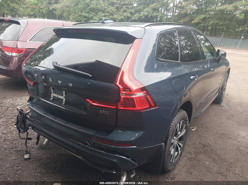 2025 Volvo Xc60 VIN YV4M12RJ1S1109096 IAAI salvage auction — SIDE, Salvage (Virginia), sold $9,800 on 2026-08-02 (photo 4)