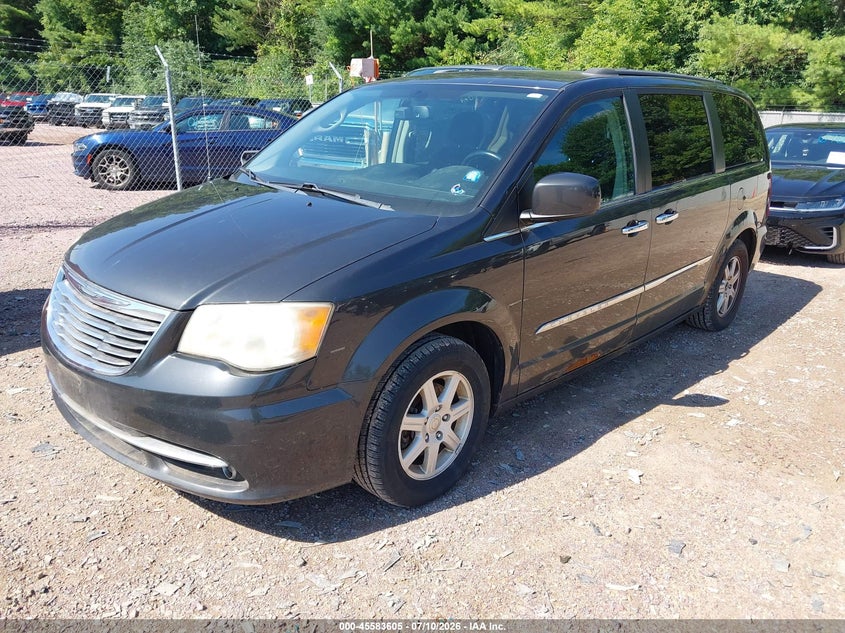 2011 Chrysler Town & country VIN 2A4RR5DG2BR746695 IAAI salvage auction — NORMAL WEAR, Clear-Endorsement (Wisconsin), sold $575 on 2026-08-01 (photo 2)