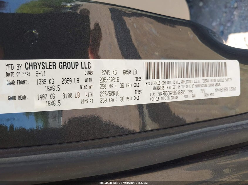 2011 Chrysler Town & country VIN 2A4RR5DG2BR746695 IAAI salvage auction — NORMAL WEAR, Clear-Endorsement (Wisconsin), sold $575 on 2026-08-01 (photo 9)