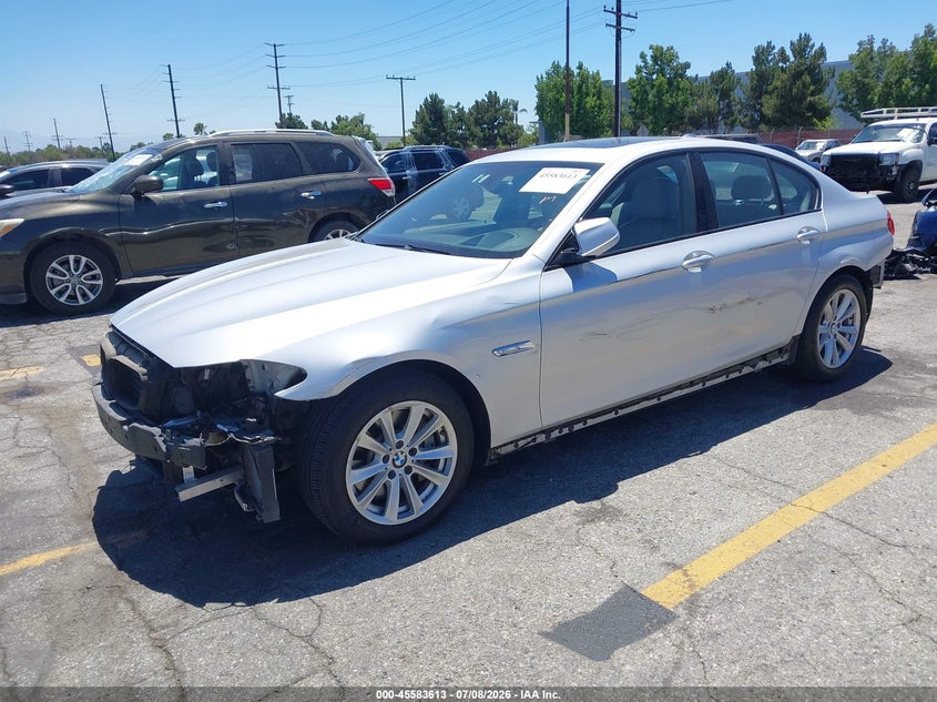 2013 BMW 5er VIN WBAFR7C56DC822450 IAAI salvage auction — FRONT & REAR, Salvage (California), sold $725 on 2026-07-21 (photo 2)